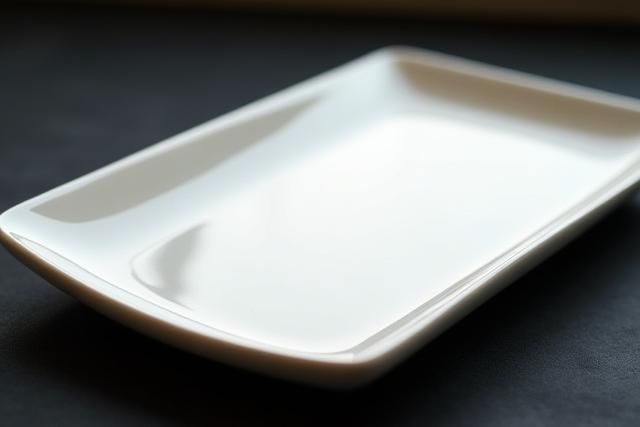 Elegante Keramik-Servierplatte für besondere Anlässe